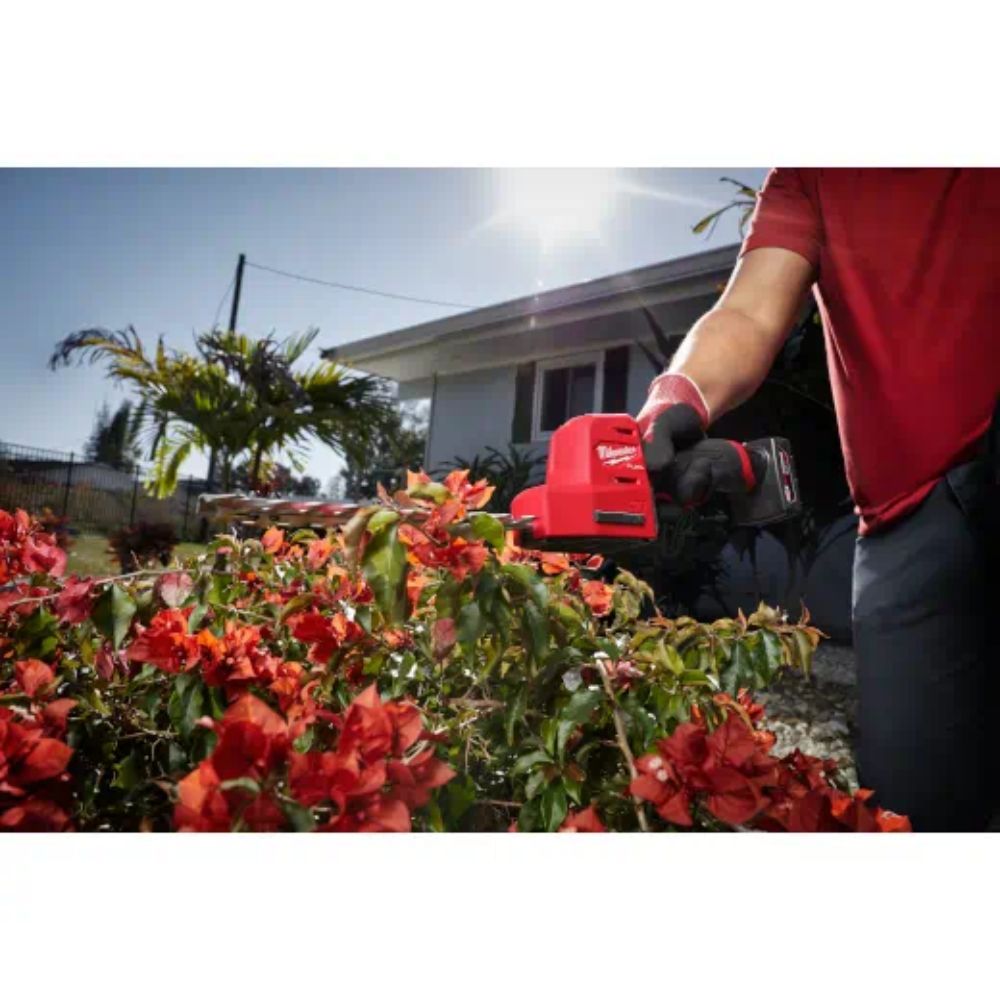 Milwaukee 2533-20 M12 FUEL 8" Hedge Trimmer - 15